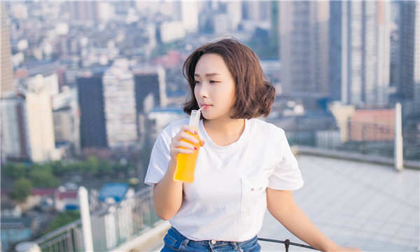 西湖关于试管代生助孕多少钱的详尽分析与指导